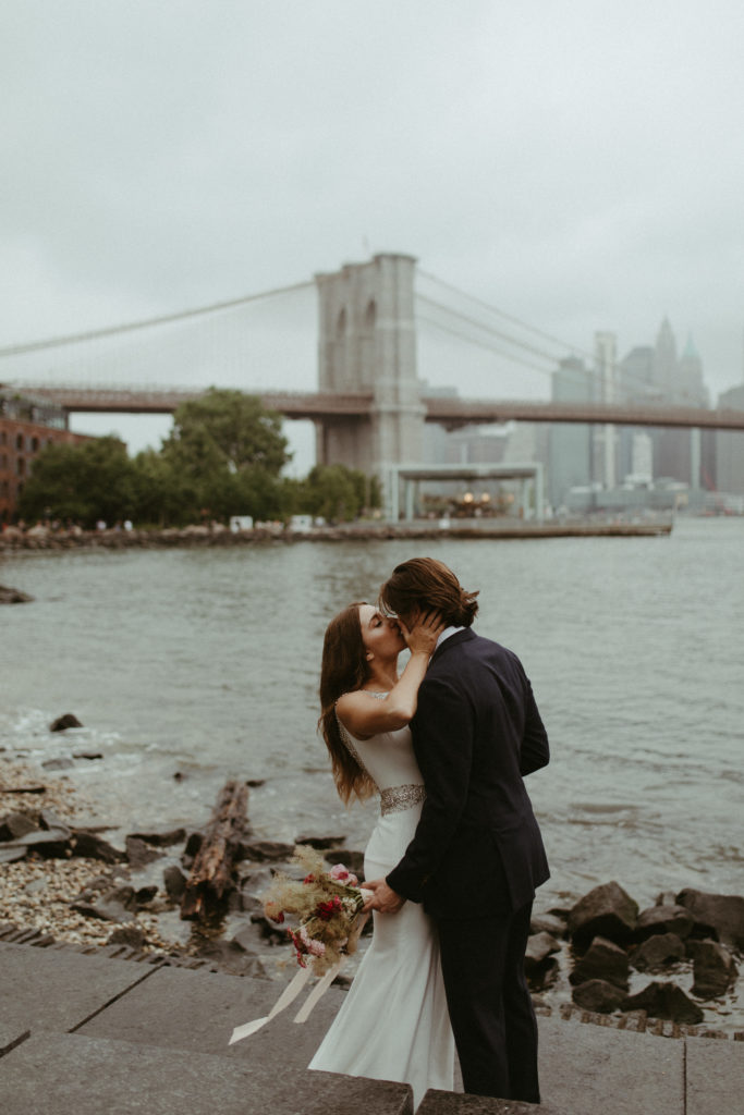 brooklyn bridge park elopement, nyc photographer, brooklyn bridge in background of couples photos
