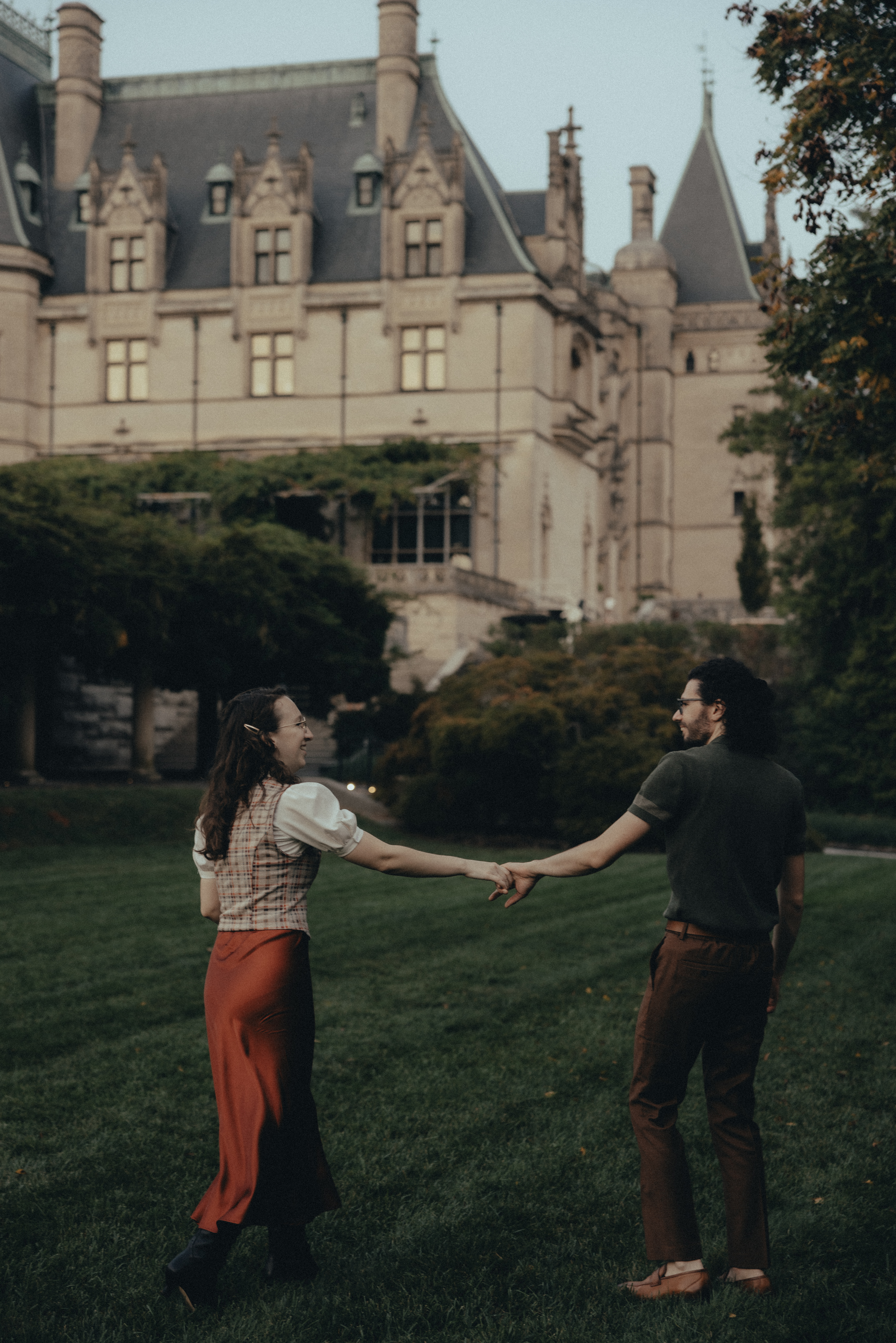 moody biltmore estate engagement photos 