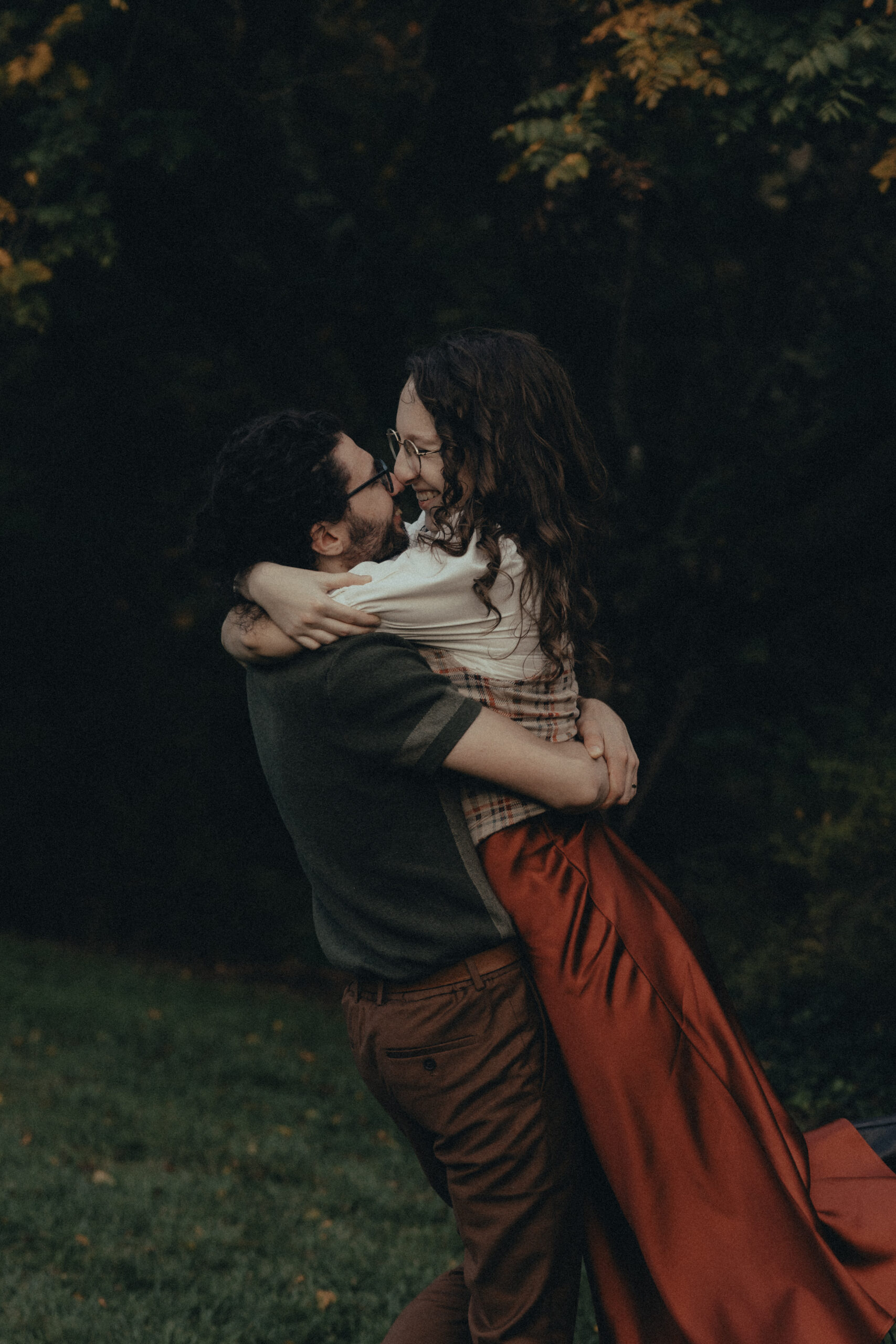 moody biltmore estate engagement photos 
