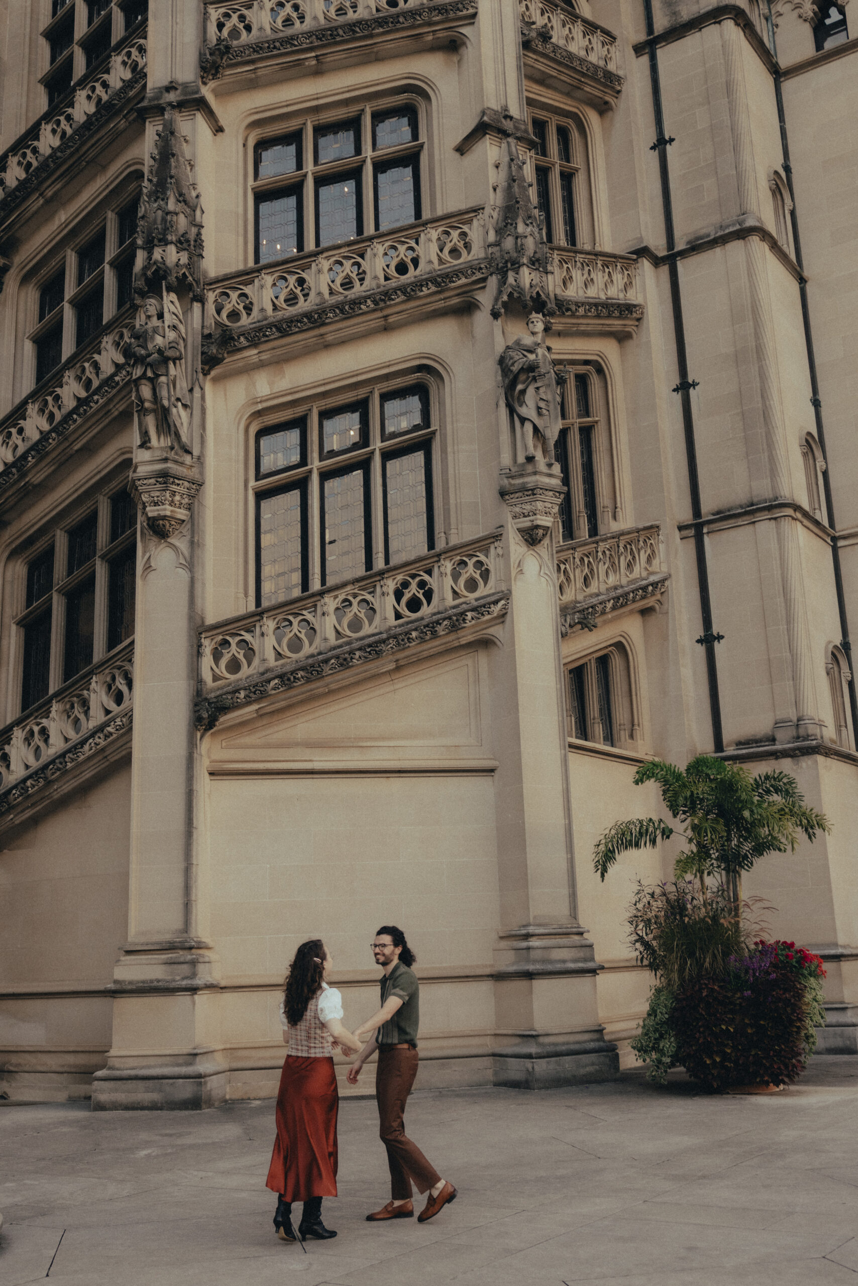 moody biltmore estate engagement photos 