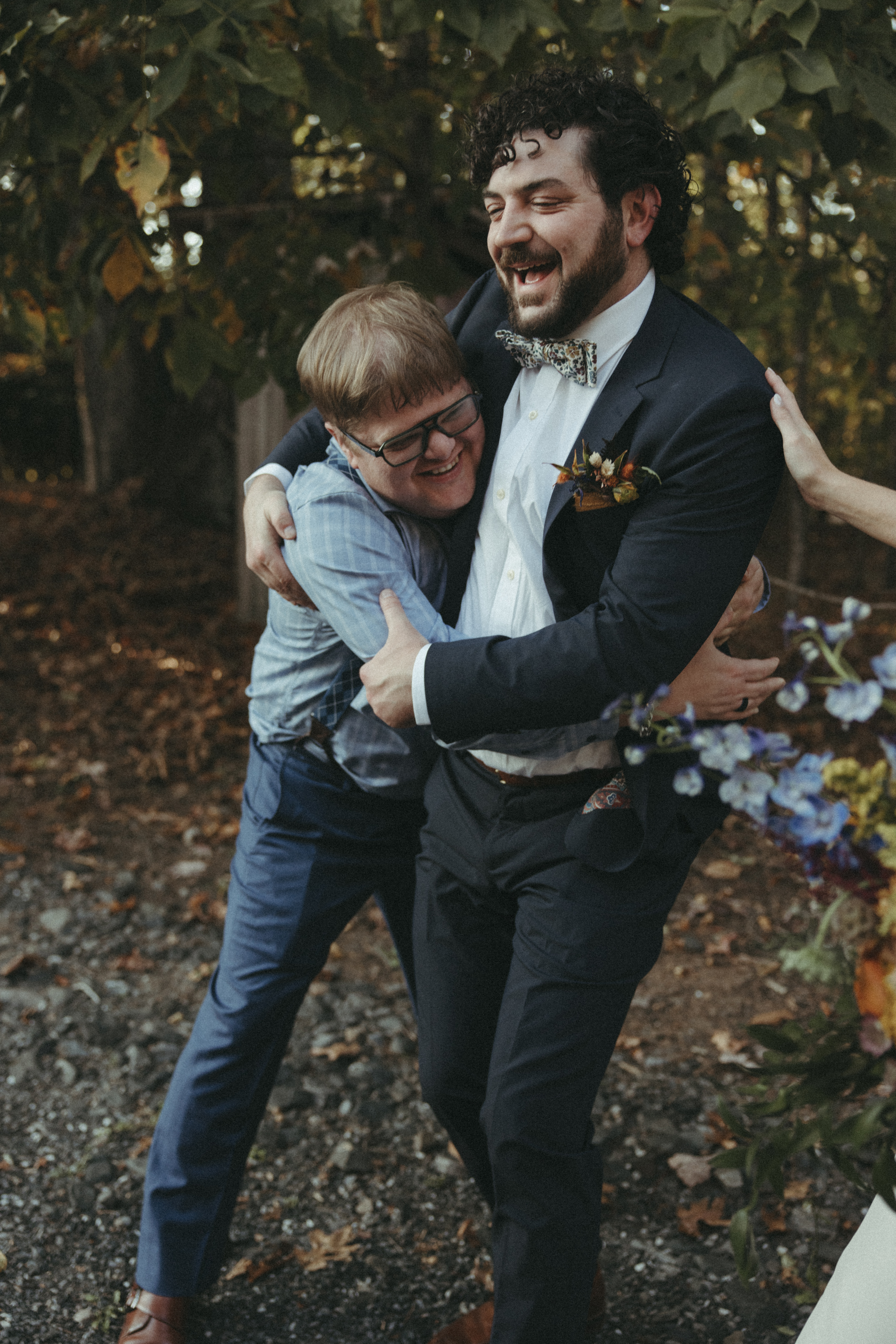 documentary wedding photographer for a fall wedding in NC