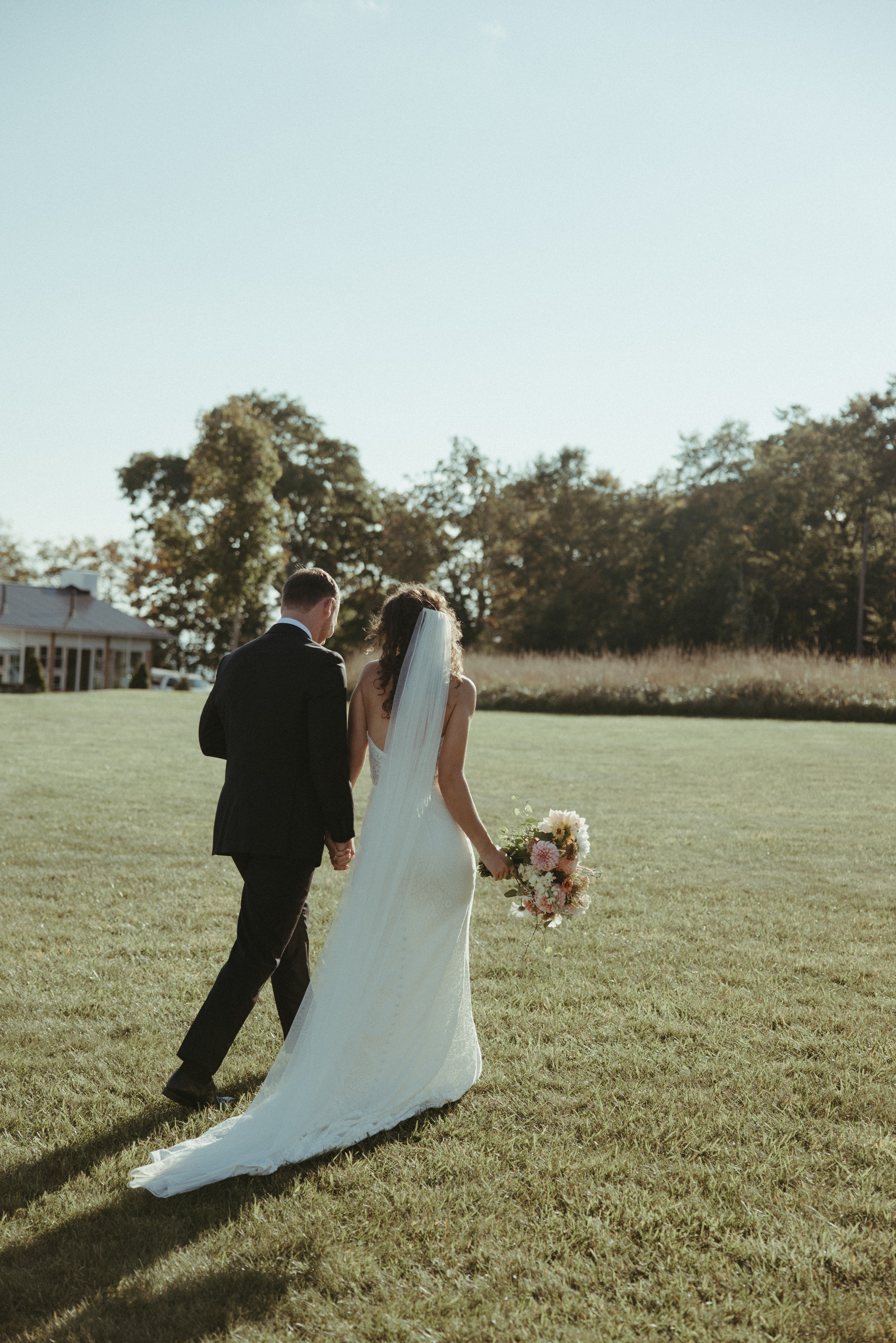 documentary wedding photos in NC at Overlook Barn Wedding Venue in the mountains