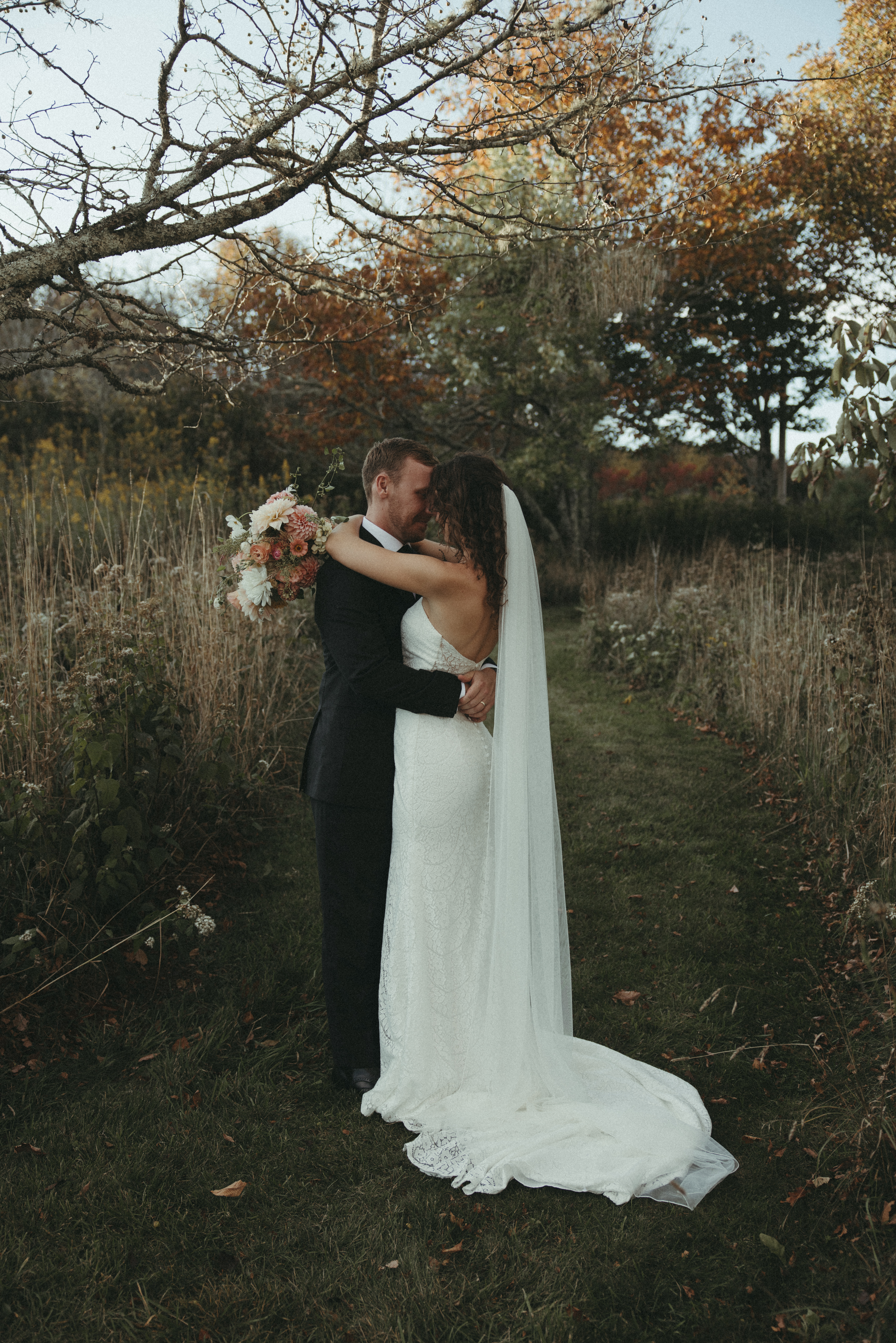 bride and groom photos at overlook barn in banner elk nc