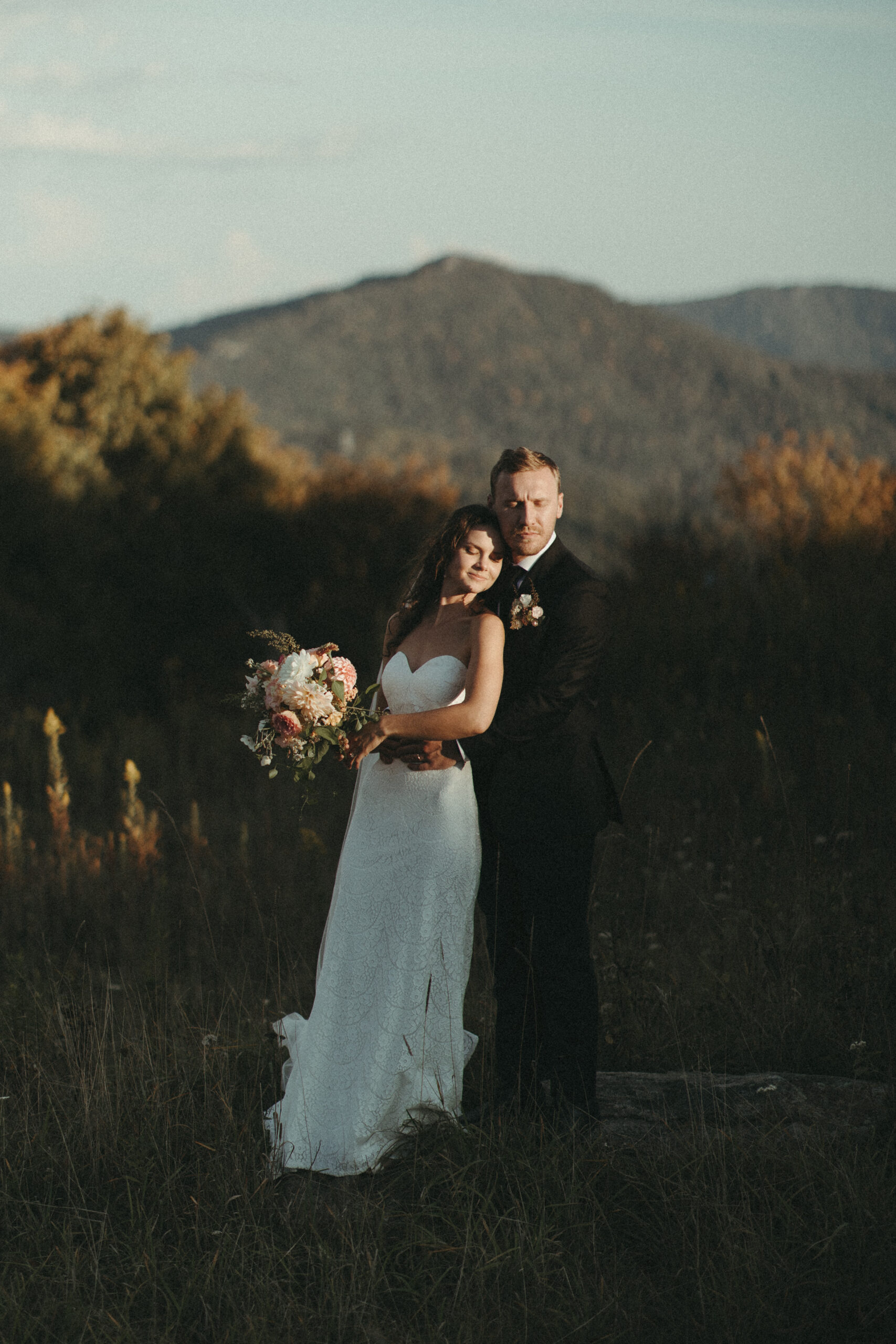 bride and groom photos at overlook barn in banner elk nc