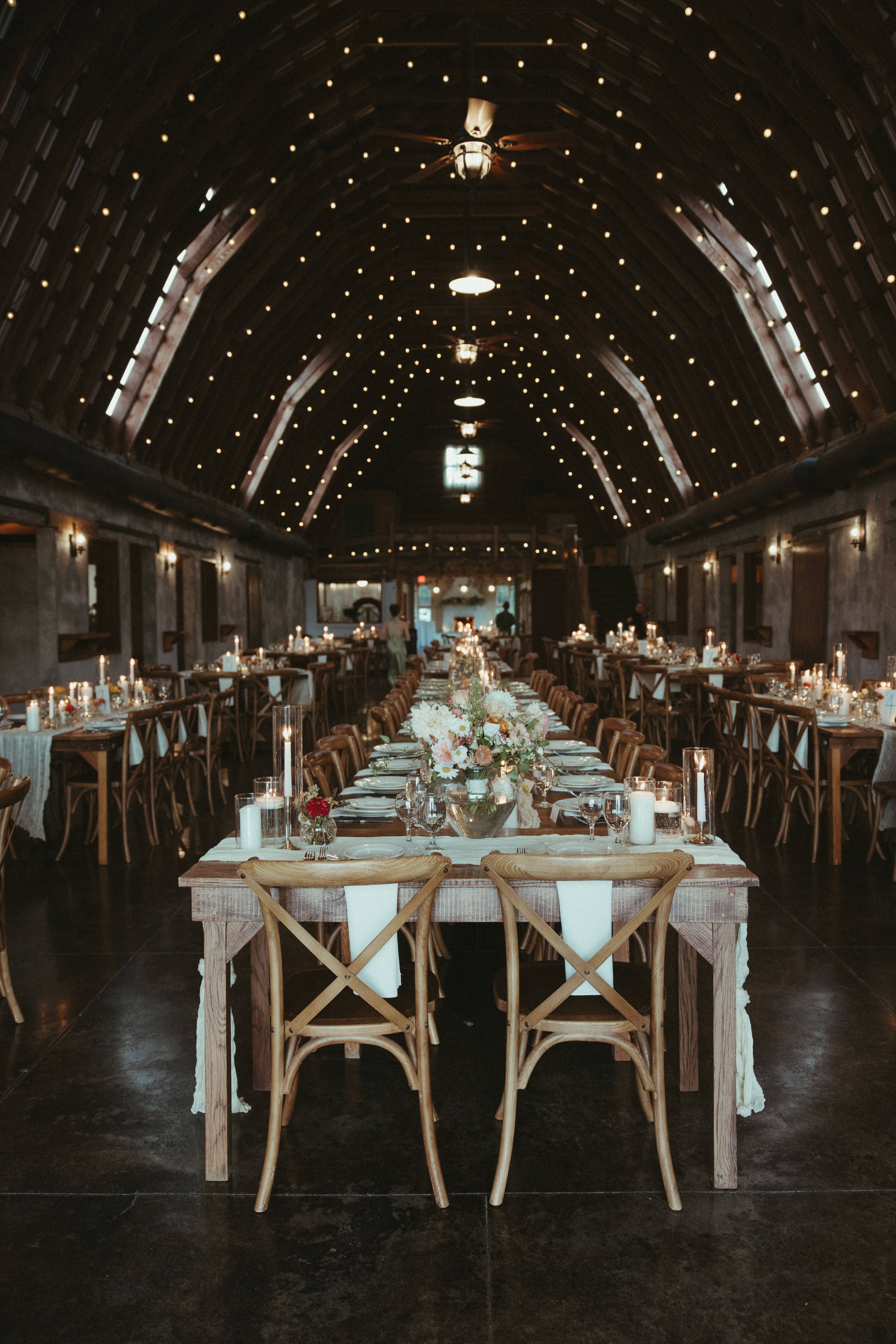 overlook barn wedding venue reception with candles